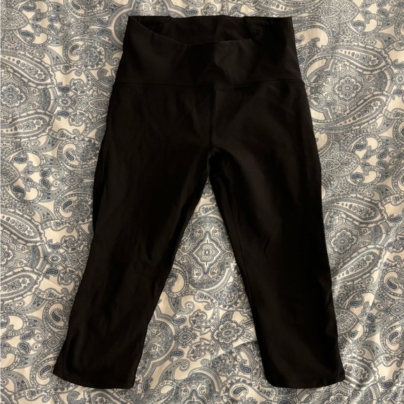 Black Crop Lululemon Tights - Picture 2 of 5